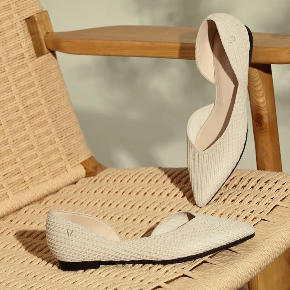 VIVAIA Melia Pointed Toe Flats Shoes Almond size 7 NWT in box